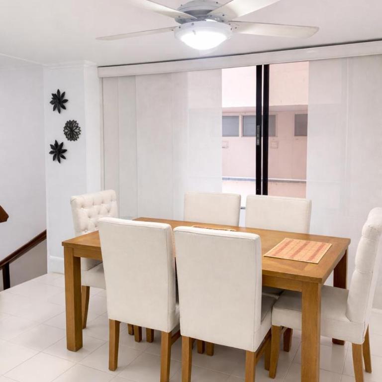 Apartamento frente al Mar Rodadero Edificio Karey Apt 404 - Three-Bedroom Apartment - 10