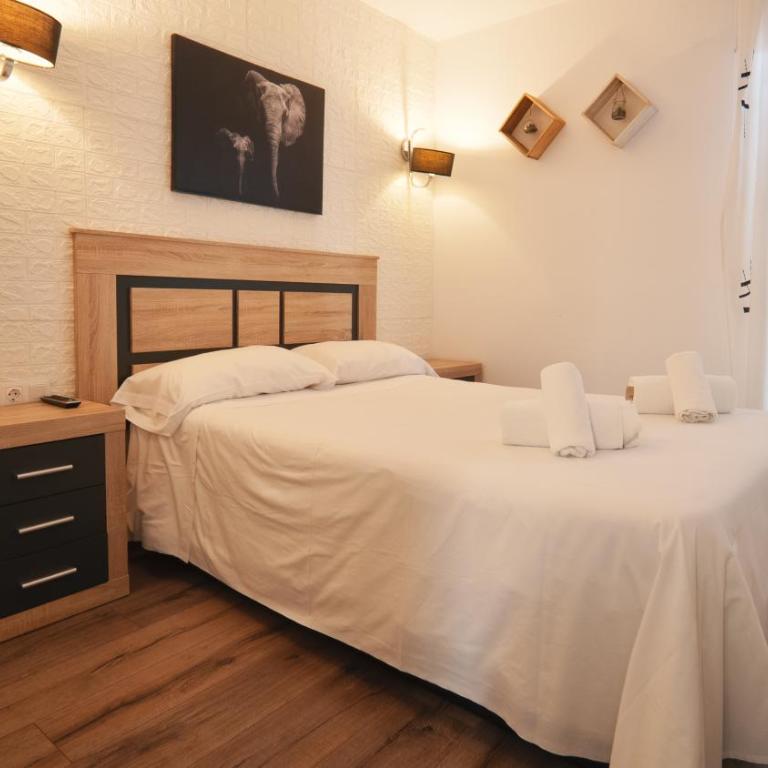 SeaHomes Vacations - CORAL SUN in Fenals Beach - Apartamento de 2 dormitorios - 23