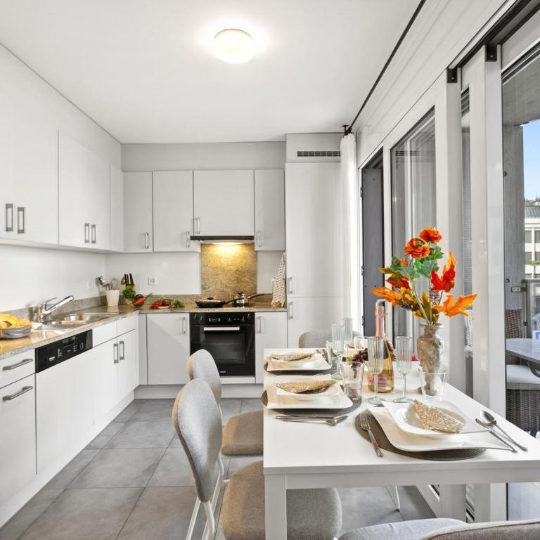 Locarno Centro Apartment 2BR with Private Garage - Happy Rentals - Apartamento con balcón - 20