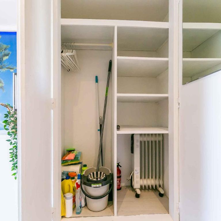 Apartamento Benalmadena ideal renovado playa, piscina y centro - Apartamento de 1 dormitorio - 28