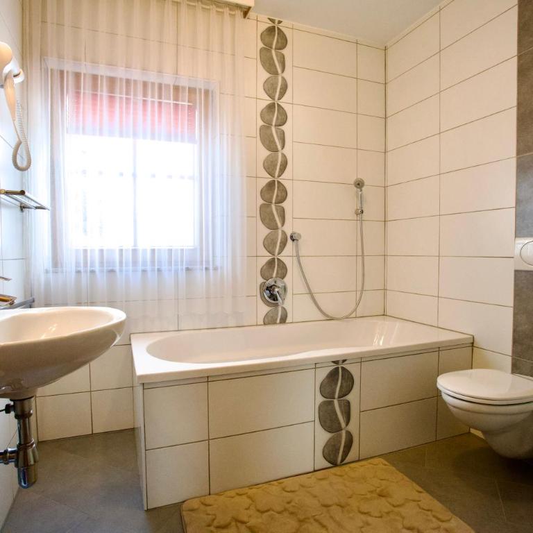 Almhaus Karantanien - Apartment mit 1 Schlafzimmer und Terrasse - 8