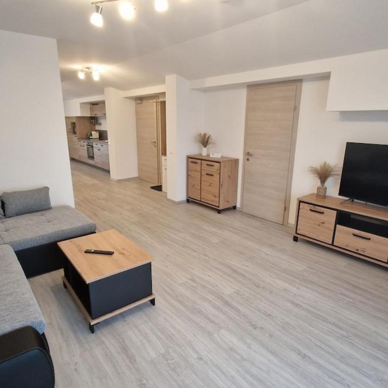 Apartment Dachgeschoss - Apartment mit 3 Schlafzimmern - 2