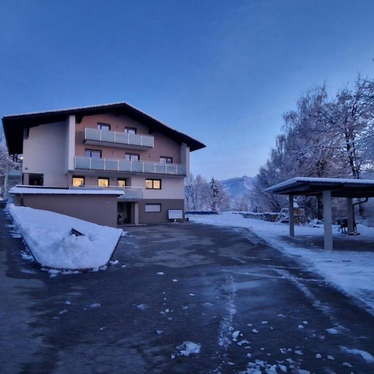 Apartment Dachgeschoss - Apartment mit 3 Schlafzimmern - 35