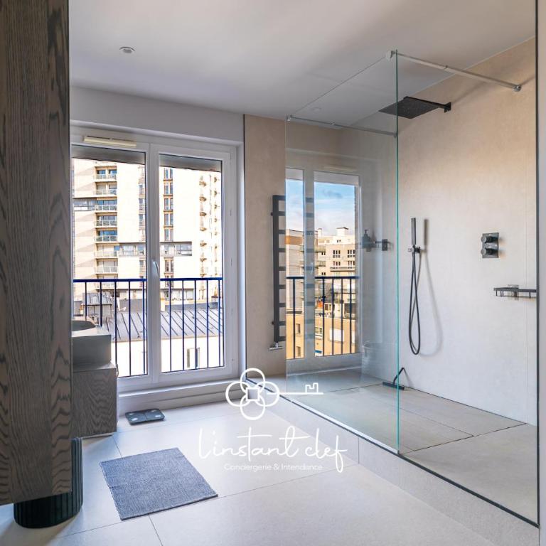 L'Appartement d Exception - Hyper Centre - 3 suites, Parking & Billard - Appartement 3 Chambres Premium avec Balcon - 12