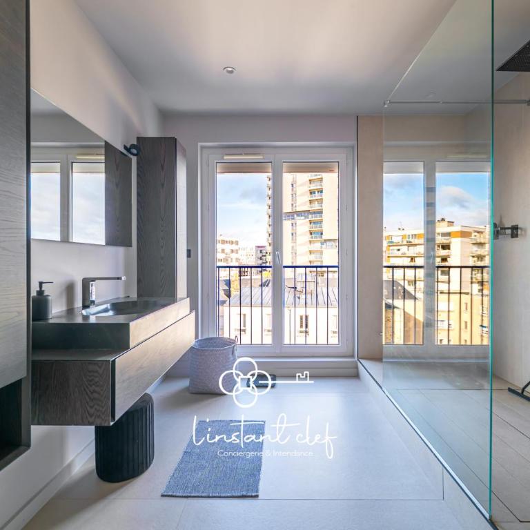 L'Appartement d Exception - Hyper Centre - 3 suites, Parking & Billard - Appartement 3 Chambres Premium avec Balcon - 16