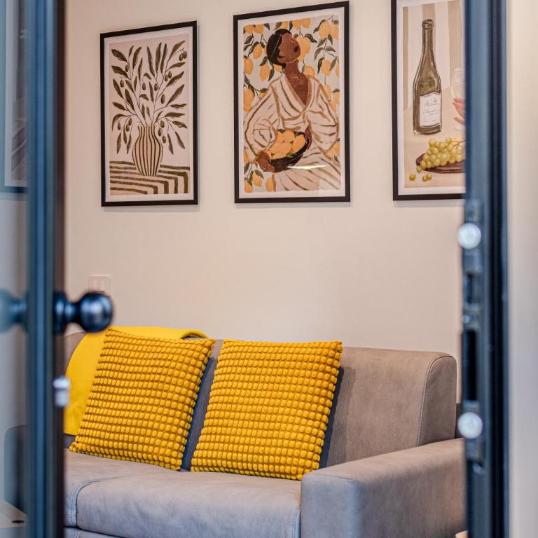 Lemon Tree - One-Bedroom Apartment - 1