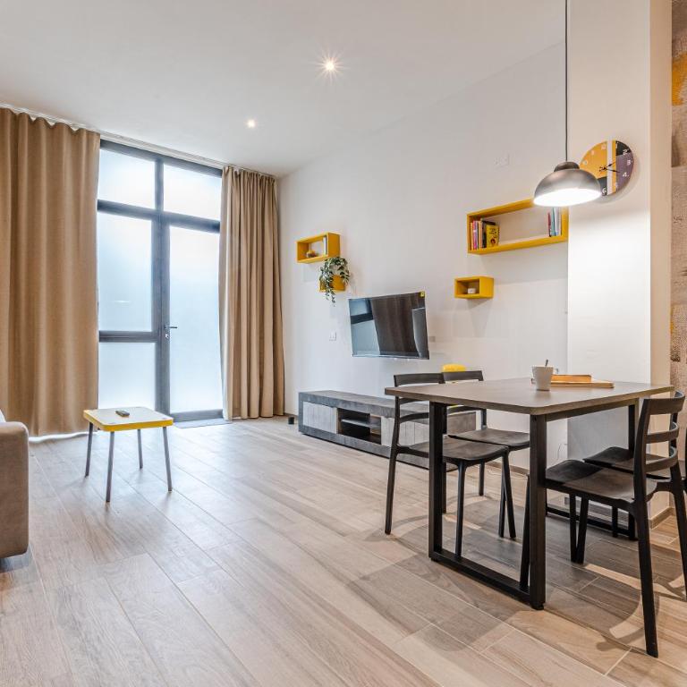 Lemon Tree - One-Bedroom Apartment - 27