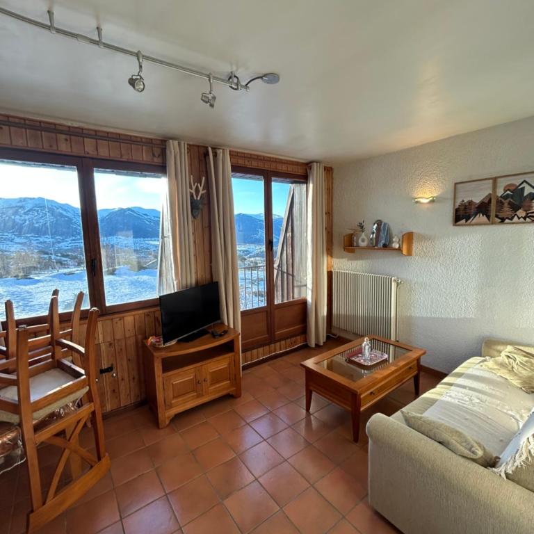 Appartement Cosy avec Vue Montagne, Balcon & Parking Gratuit - Appartement 1 Chambre - 15