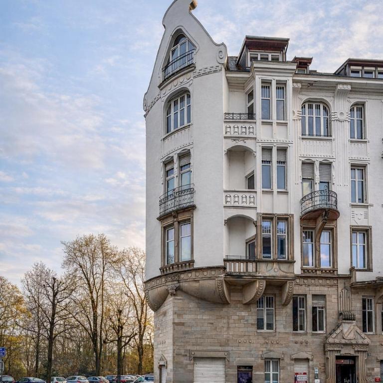 Luxurious central apartment Strasbourg center - Four-Bedroom Luxury Apartment - 2