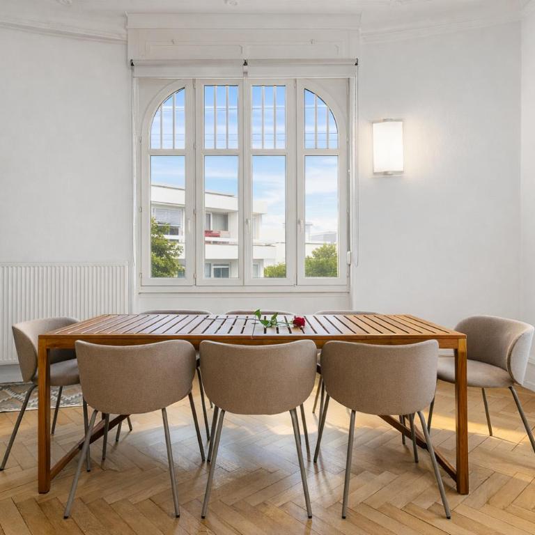 Luxurious central apartment Strasbourg center - Four-Bedroom Luxury Apartment - 5
