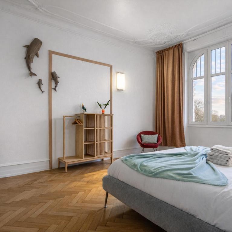 Luxurious central apartment Strasbourg center - Four-Bedroom Luxury Apartment - 16