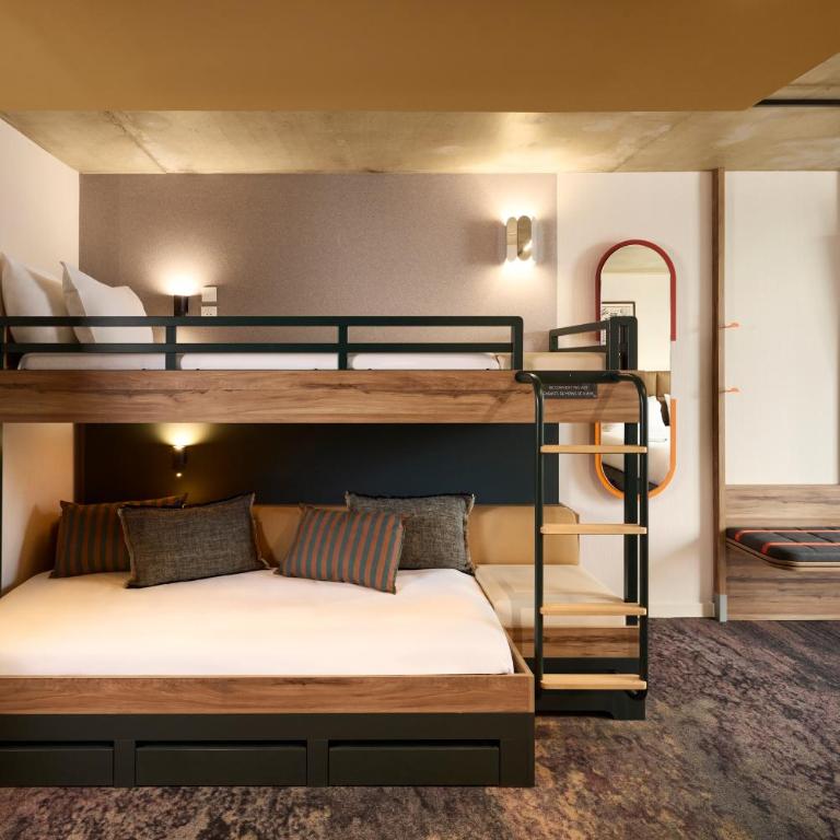 You Hotel Amiens - Handwritten Collection - Deluxe Double Room with One Bunk Bed - 11