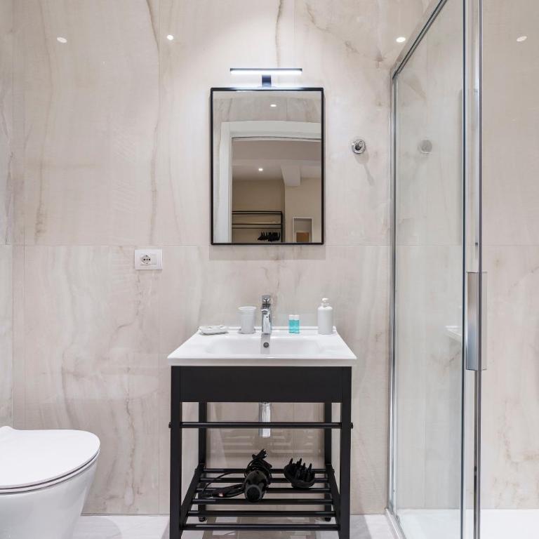 Palazzo Accademia - Appartamento con 2 Camere da Letto - 26