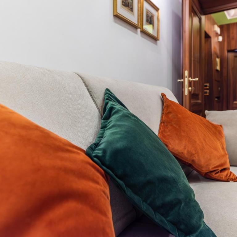 Pantheon Antique Suite - Queen Suite - 2