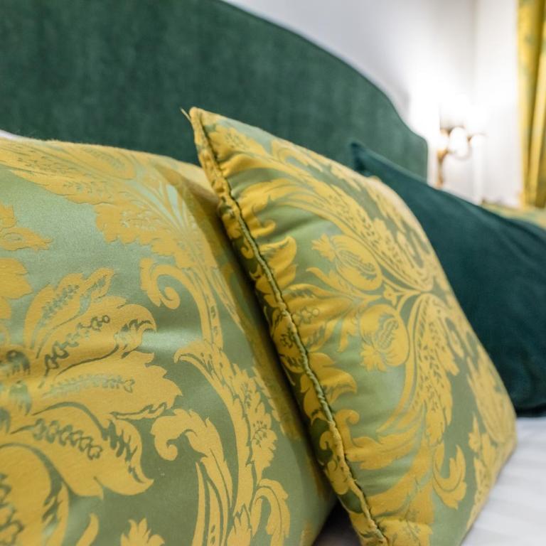 Pantheon Antique Suite - Queen Suite - 26