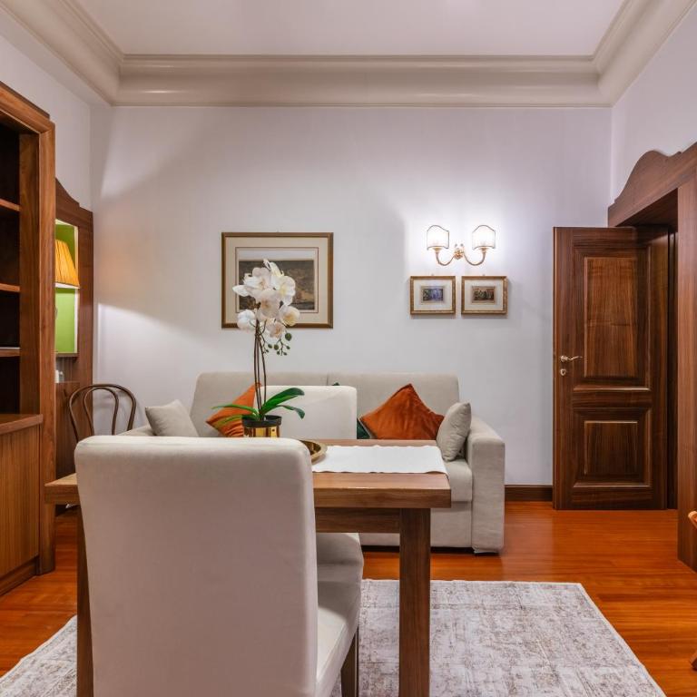 Pantheon Antique Suite - Queen Suite - 5