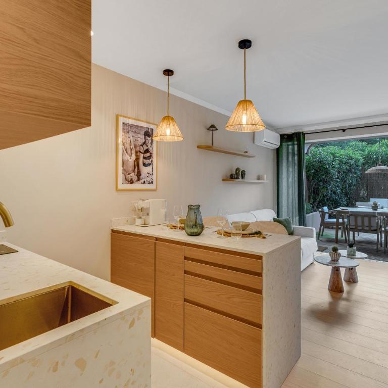 Le Cocon Tropézien avec terrasse privée à 5 minutes du port - Apartment mit 1 Schlafzimmer - 11