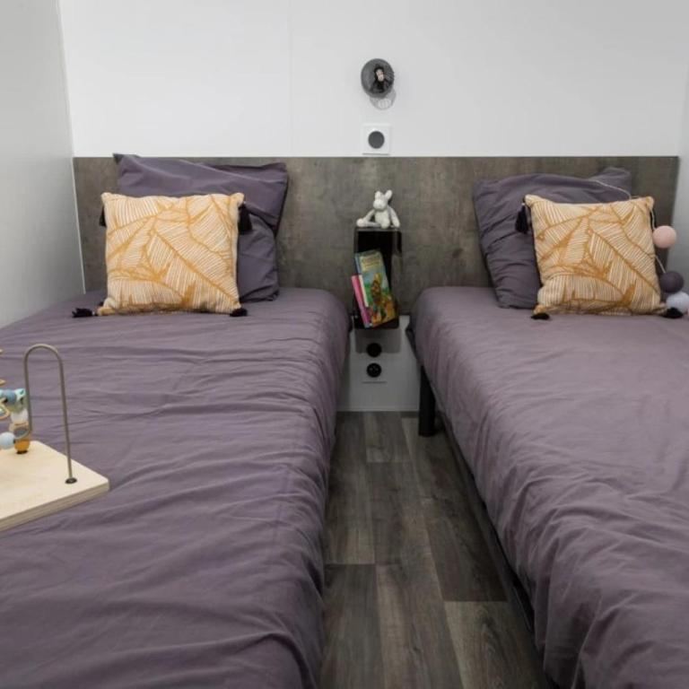 ZEcamping 4 étoiles animé piscine couverte 1km plage fitness mobil-home TV - Mobilheim - 8