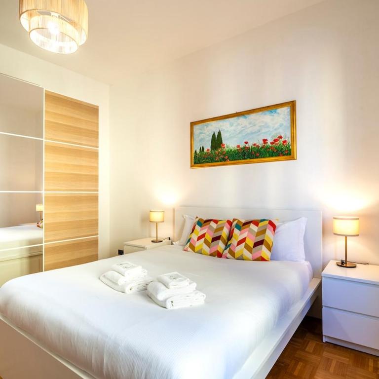 Cecconi - Three-Bedroom Apartment - 31