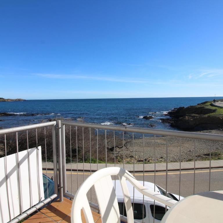 Apartamento luminoso en 1ª línea de mar con terraza y vistas, cerca de playas y comercios. - ES-228-36 - Apartamento - 7