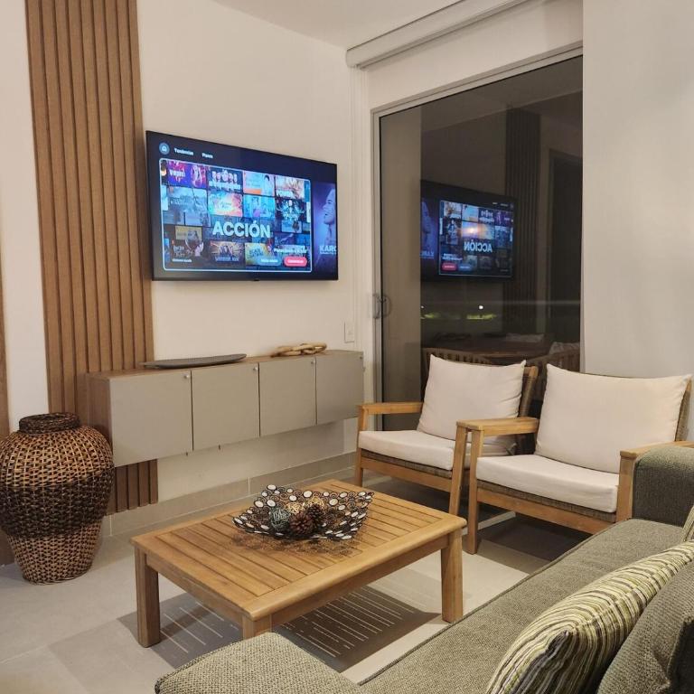 Con jacuzzi privado, laguna y Paddle board - Three-Bedroom Apartment - 13
