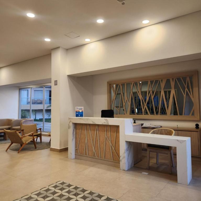 Con jacuzzi privado, laguna y Paddle board - Three-Bedroom Apartment - 8