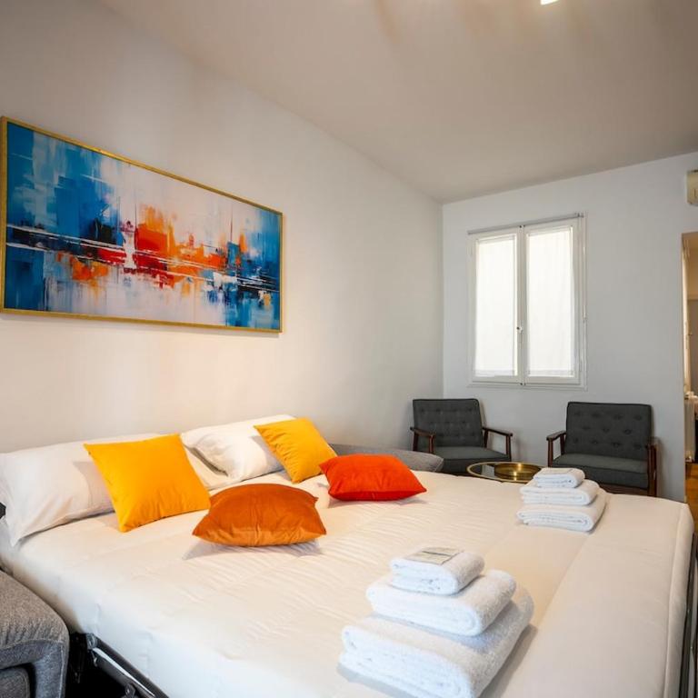Romana - Appartamento con 2 Camere da Letto - 2