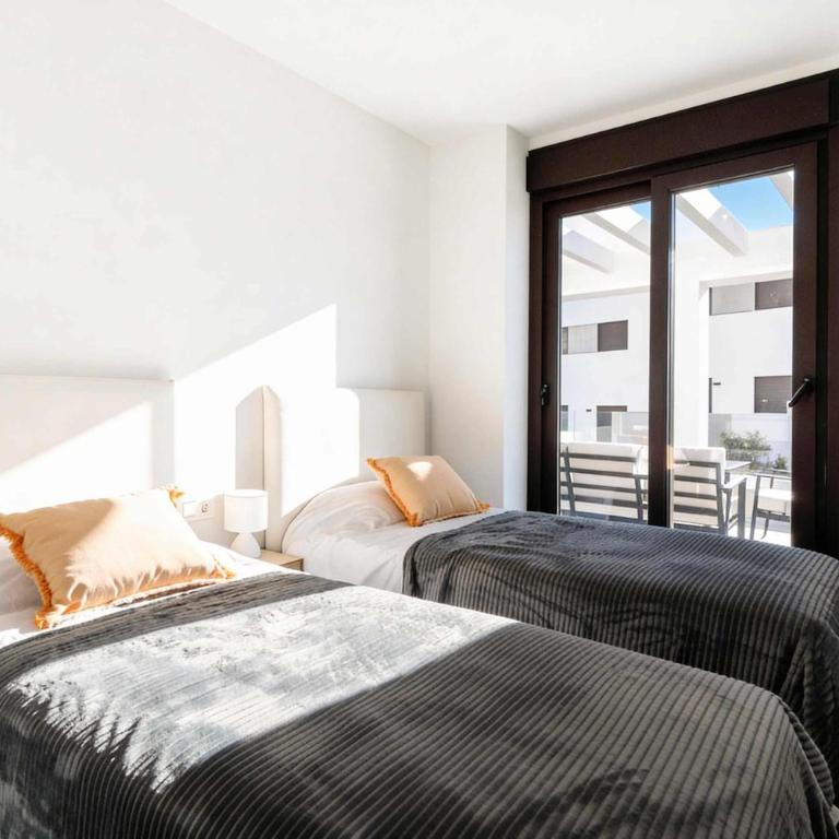 Bayside Luxury Steps from the Beach-Stylish apartment near beach pool & shops - Apartamento - 14