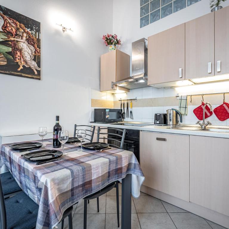 Mazzei Apartment Florence - One-Bedroom Apartment - 23