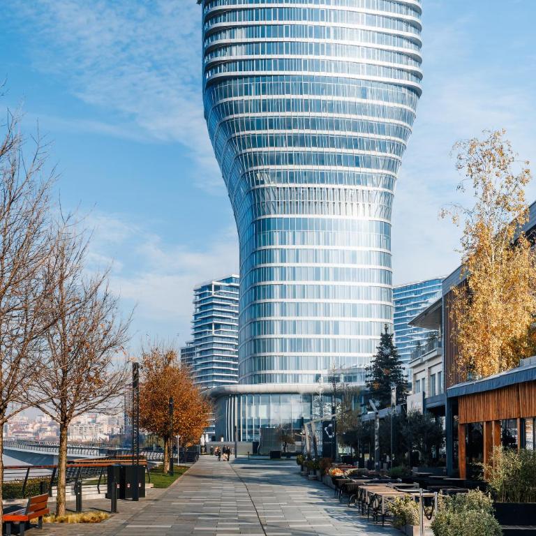 BW Aurora Prime PS4 Free Parking and Terrace - Two-Bedroom Deluxe Apartment with Balcony - 5