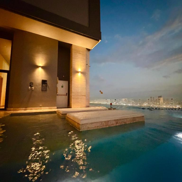 Murano Centro1 26floor,rooftop,infinity pool & views byIMZ - Two-Bedroom Apartment - 45