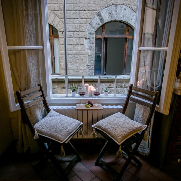 Florence Tower Apartment - Appartamento con 2 Camere da Letto - 2