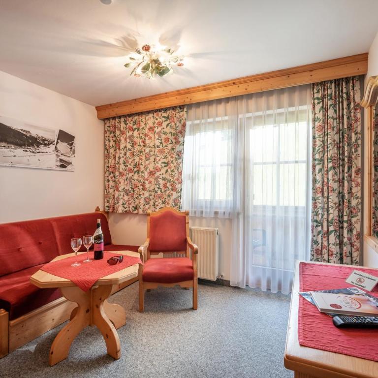 Hotel Garni Hanslerhof " Urlaub am Bauernhof " - Familienzimmer - 10