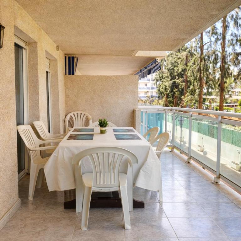 Playa, sol y vida en Salou - PortAventura - Two-Bedroom Apartment - 3