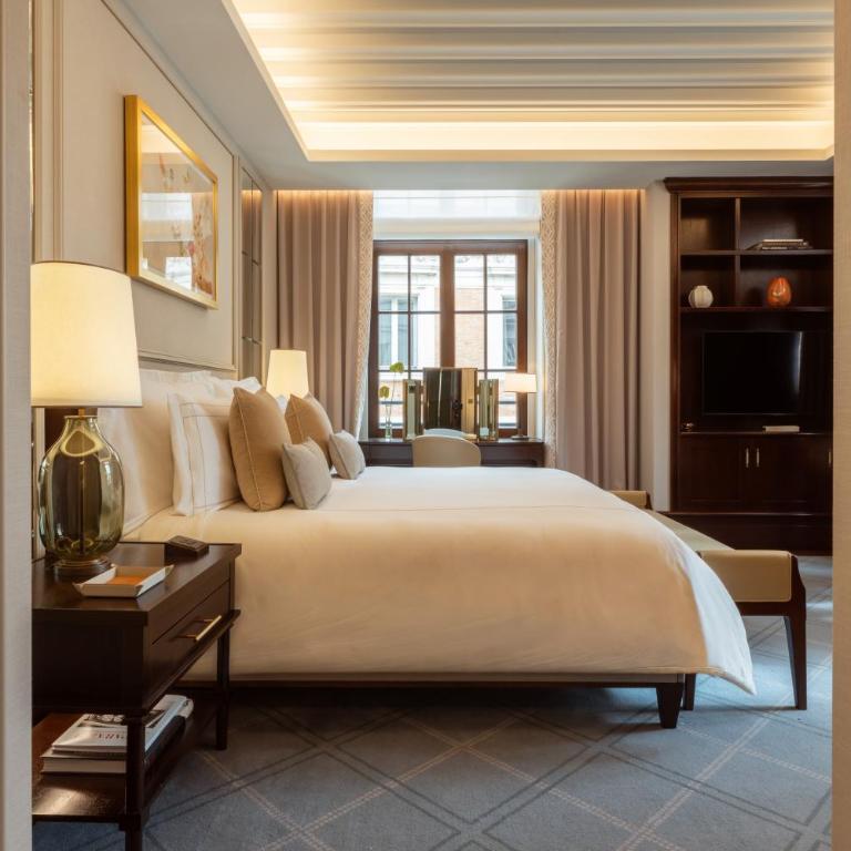 Corinthia Rome - Junior Suite - 9