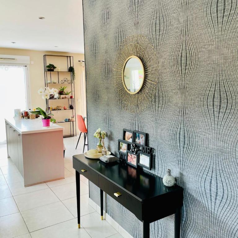 Villa Provençale 10 pers, Piscine Chauffée, Spa Jacuzzi, 20 min Cannes-Nice - Villa - 14