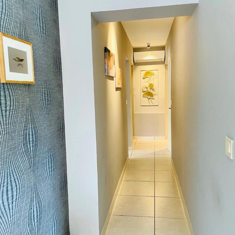 Villa Provençale 10 pers, Piscine Chauffée, Spa Jacuzzi, 20 min Cannes-Nice - Villa - 17