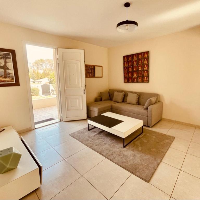 Villa Provençale 10 pers, Piscine Chauffée, Spa Jacuzzi, 20 min Cannes-Nice - Villa - 31