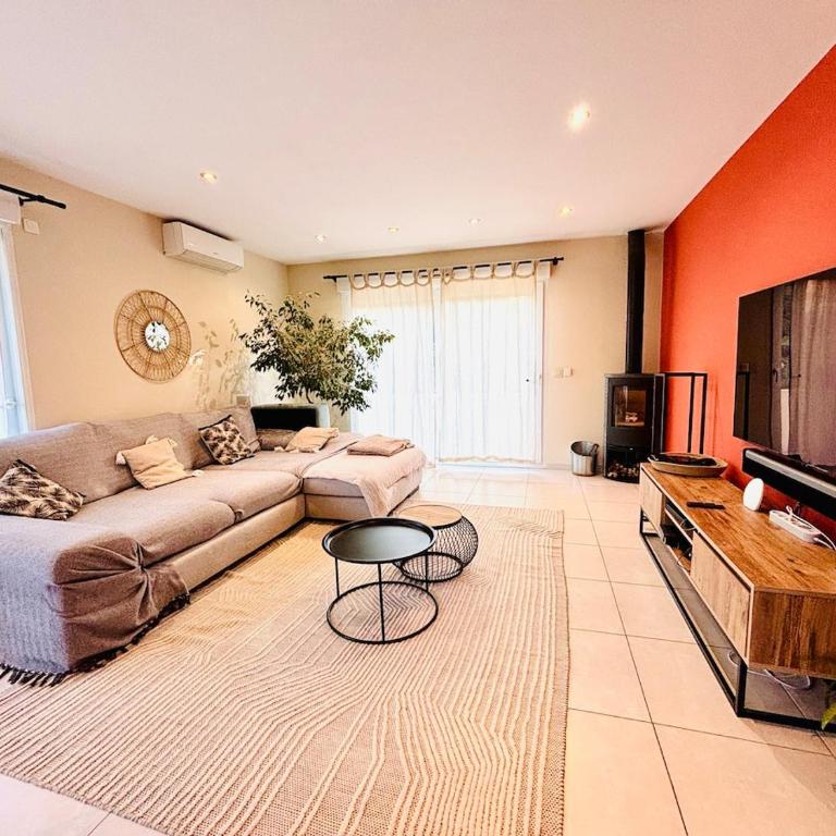 Villa Provençale 10 pers, Piscine Chauffée, Spa Jacuzzi, 20 min Cannes-Nice - Villa - 40