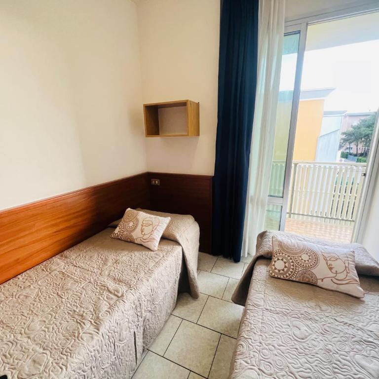 Residence Elios - Appartamento con 2 Camere da Letto - 9