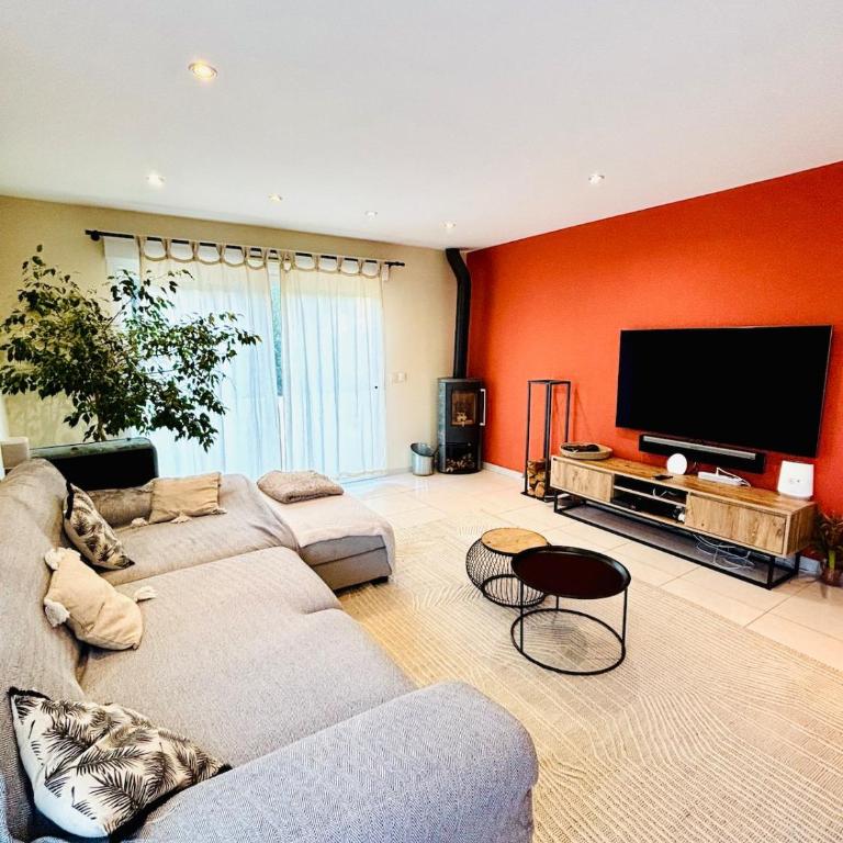 Villa Provençale 10 pers, Piscine Chauffée, Spa Jacuzzi, 20 min Cannes-Nice - Villa - 50