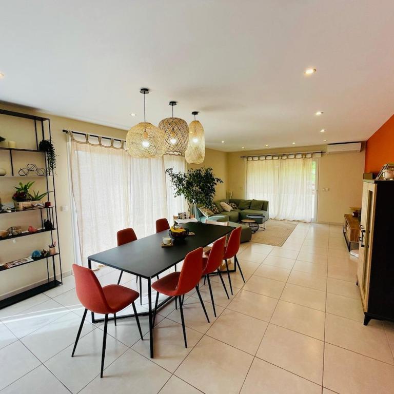 Villa Provençale 10 pers, Piscine Chauffée, Spa Jacuzzi, 20 min Cannes-Nice - Villa - 51