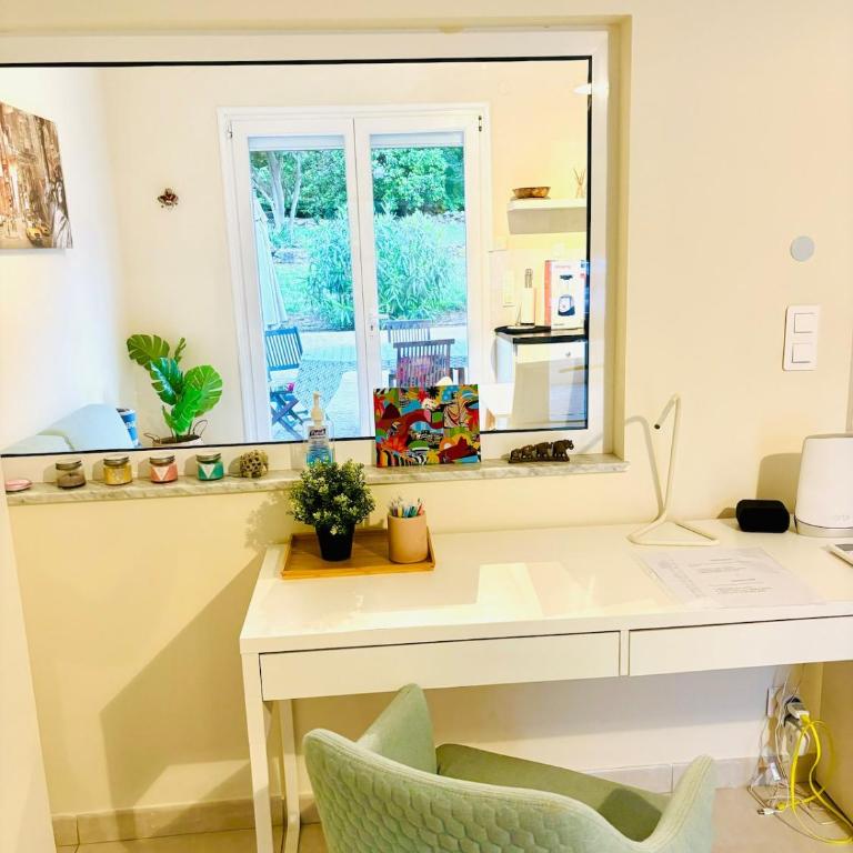 Villa Provençale 10 pers, Piscine Chauffée, Spa Jacuzzi, 20 min Cannes-Nice - Villa - 53