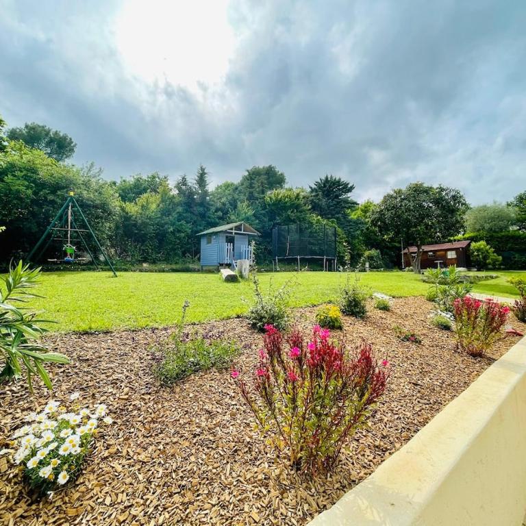 Villa Provençale 10 pers, Piscine Chauffée, Spa Jacuzzi, 20 min Cannes-Nice - Villa - 56