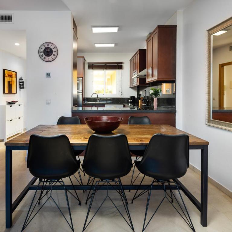 Malibu Mansions by the beach by ALFRESCO STAYS - Apartamento Deluxe de 2 dormitorios con vistas al jardín - 9