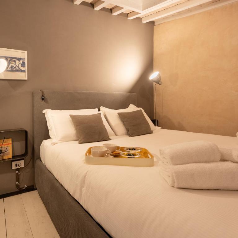 San Lorenzo Mezzanine - One-Bedroom Apartment - 6