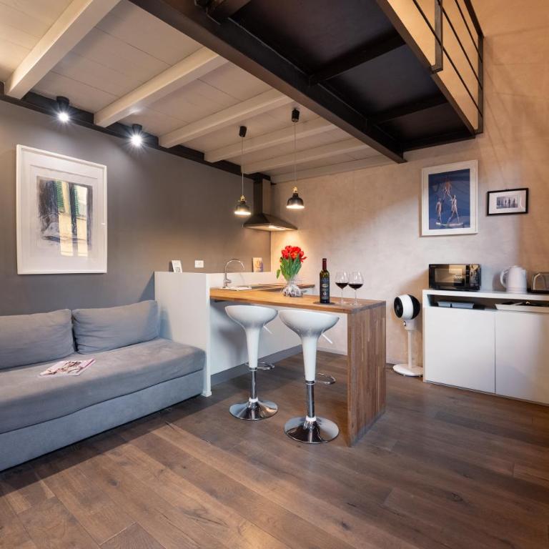 San Lorenzo Mezzanine - One-Bedroom Apartment - 17