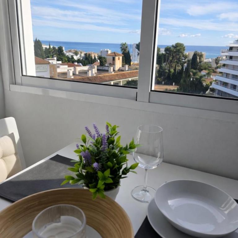 Moderno apartamento muy luminoso con vistas al mar - Apartamento de 2 dormitorios con vistas al mar - 10