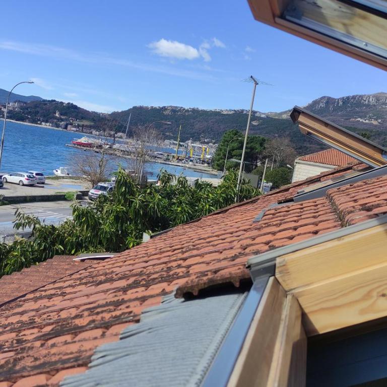 Woodpecker Backpacker Hostel Between Dubrovnik & Kotor - Standard Double Room - 4