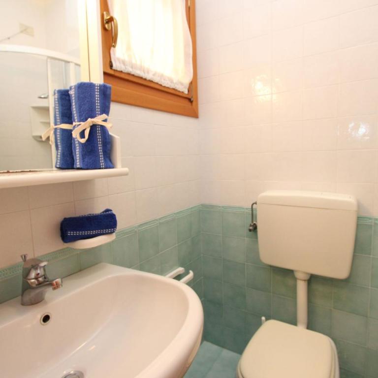 Seafront apartment with shared pool - Appartamento - 5